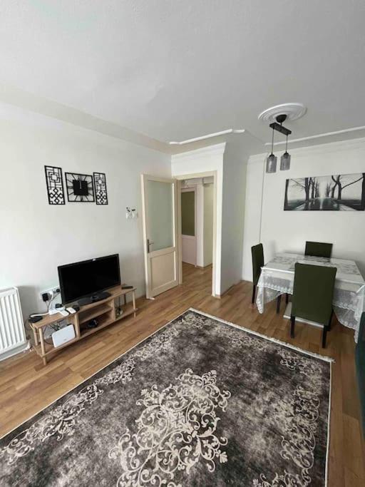 Cift Klimali, 110m2, 3+1, Metro 5dk, 1000mbps Inte * Izmir
