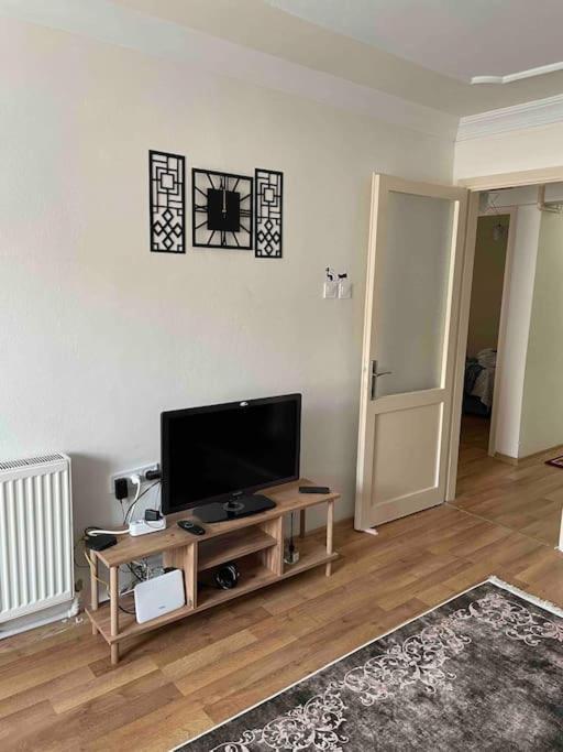 Apartment Cift Klimali, 110m2, 3+1, Metro 5dk, 1000mbps Inte