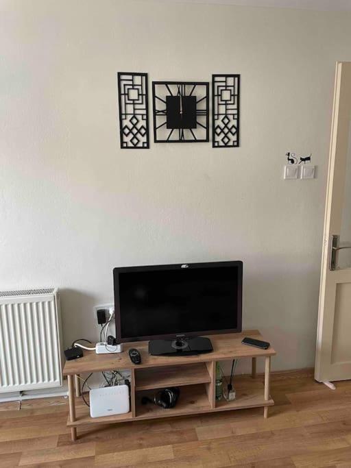 Cift Klimali, 110m2, 3+1, Metro 5dk, 1000mbps Inte Apartment