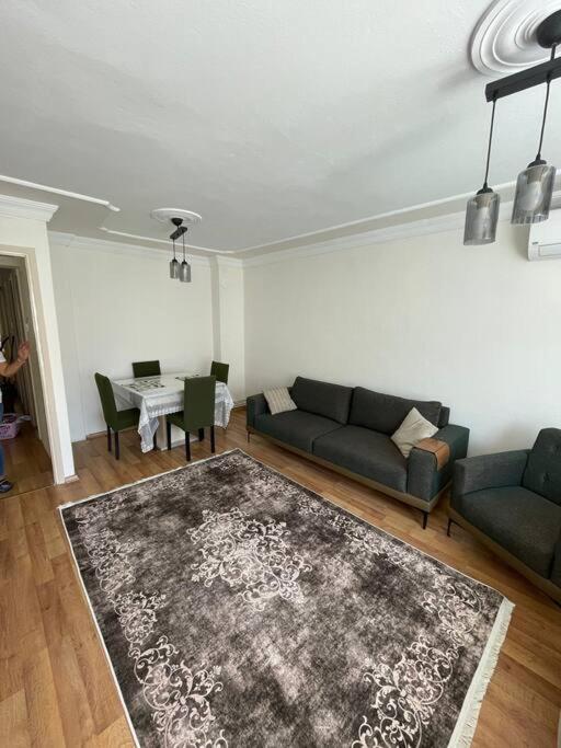 Apartment Cift Klimali, 110m2, 3+1, Metro 5dk, 1000mbps Inte